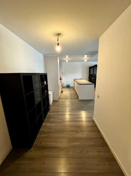 Big Apartment With Parking In Anvers Exterior foto