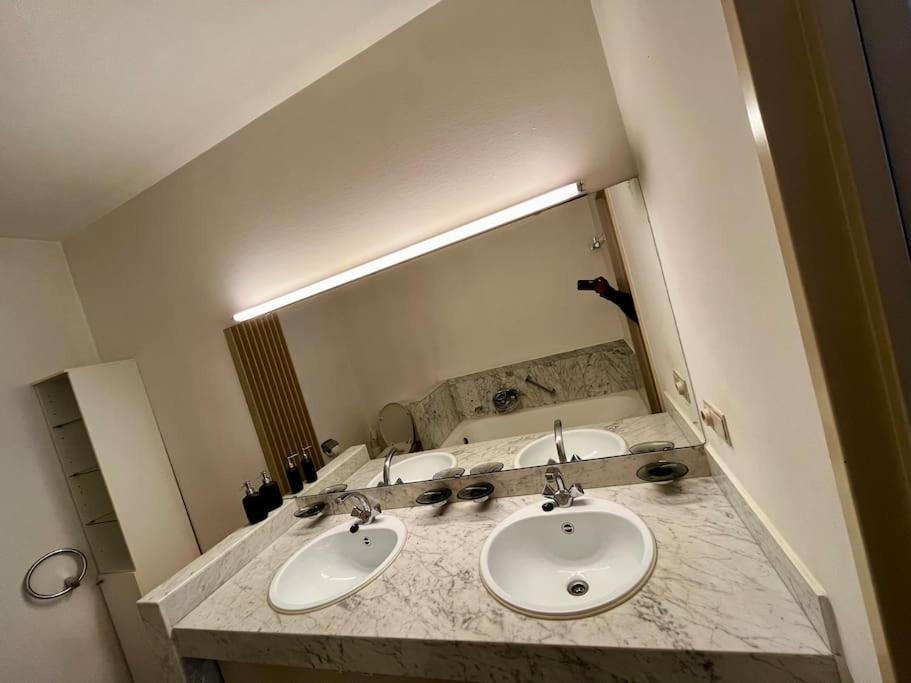 Big Apartment With Parking In Anvers Exterior foto