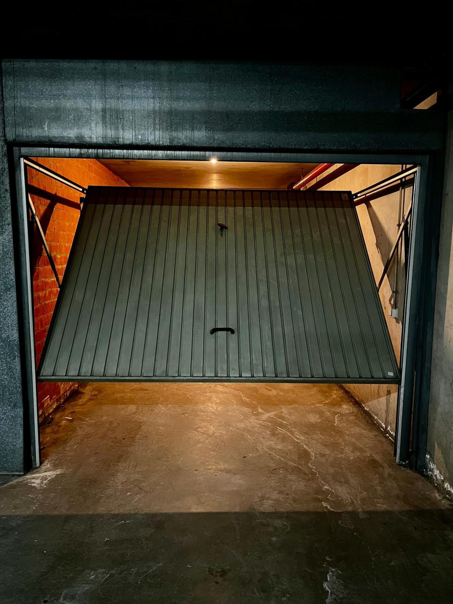 Big Apartment With Parking In Anvers Exterior foto