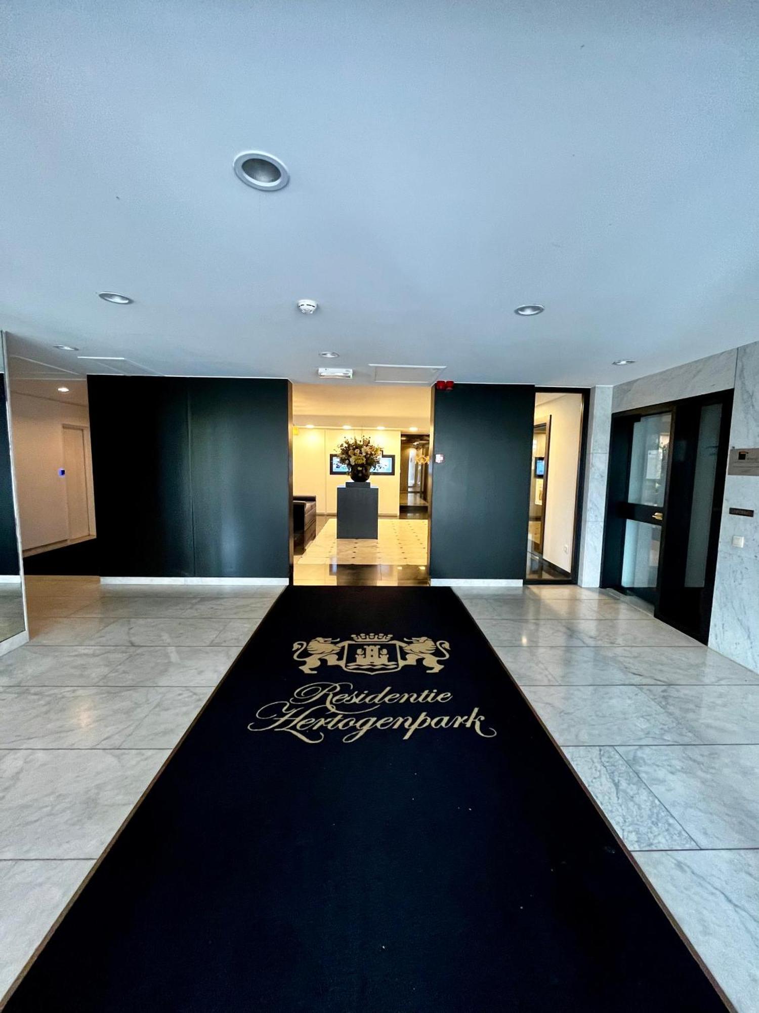 Big Apartment With Parking In Anvers Exterior foto