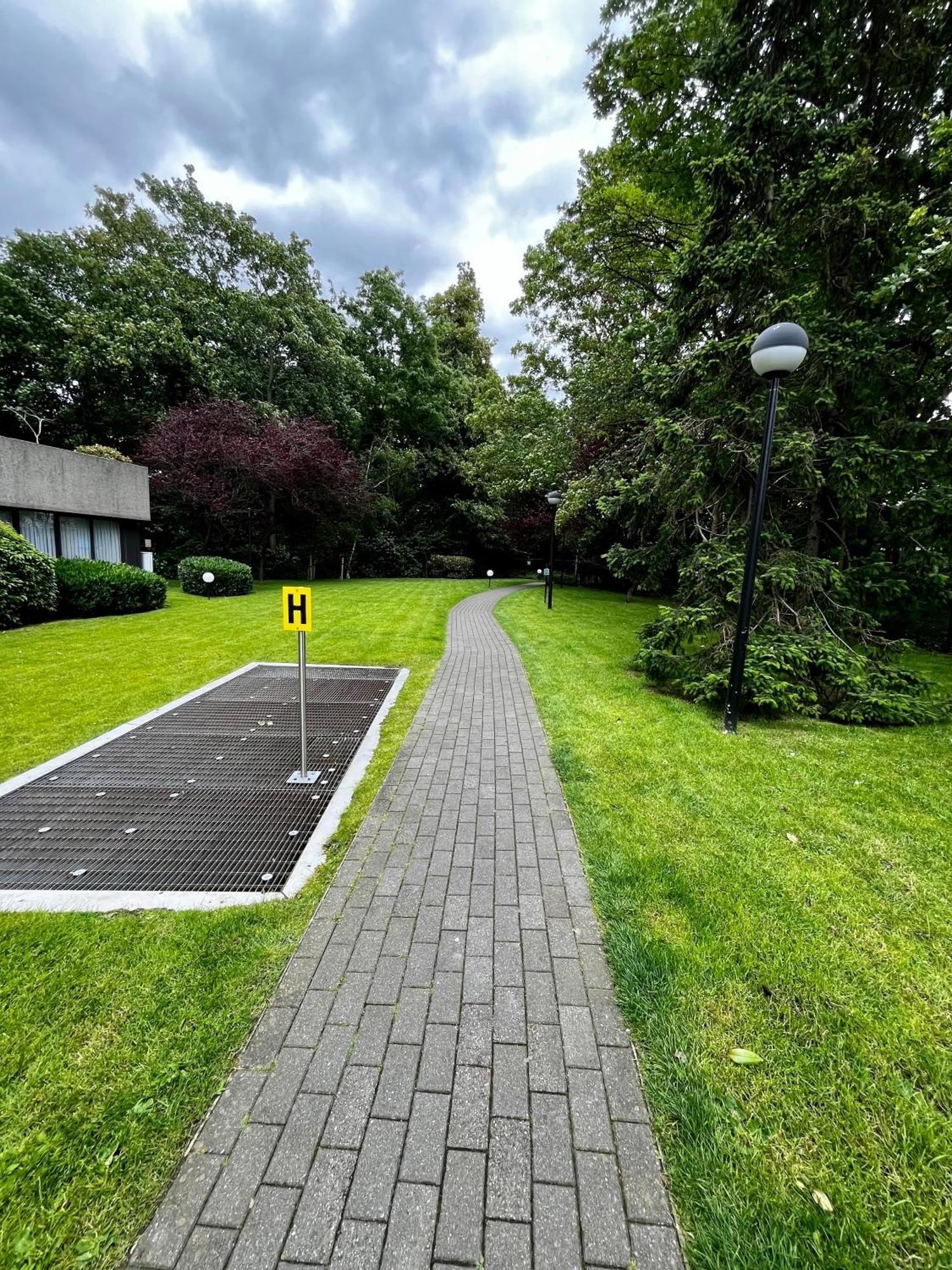 Big Apartment With Parking In Anvers Exterior foto