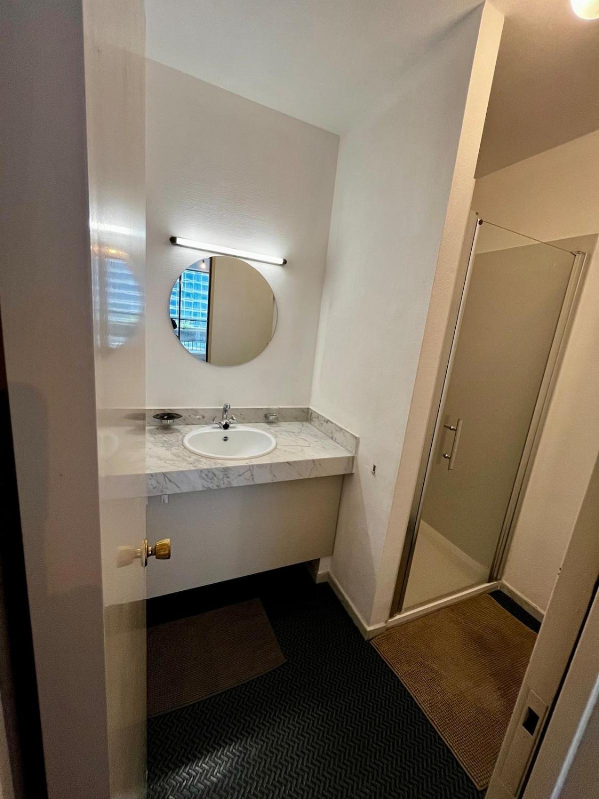 Big Apartment With Parking In Anvers Exterior foto