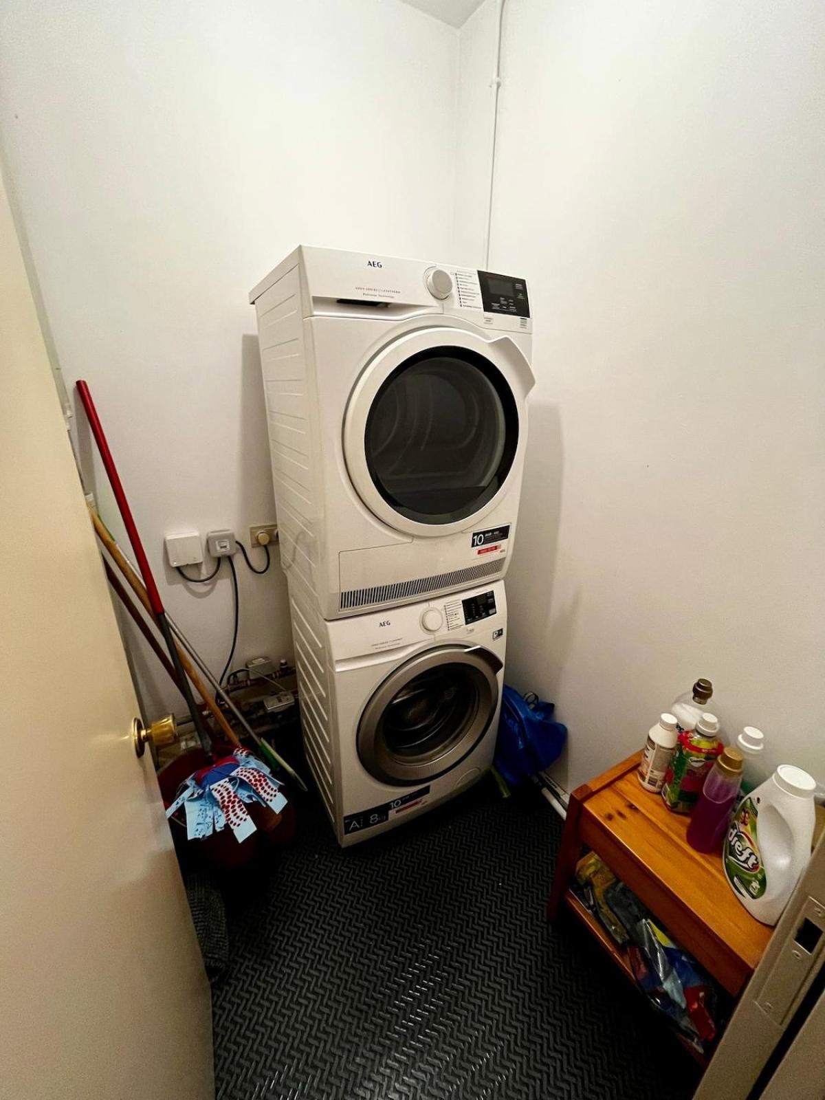 Big Apartment With Parking In Anvers Exterior foto