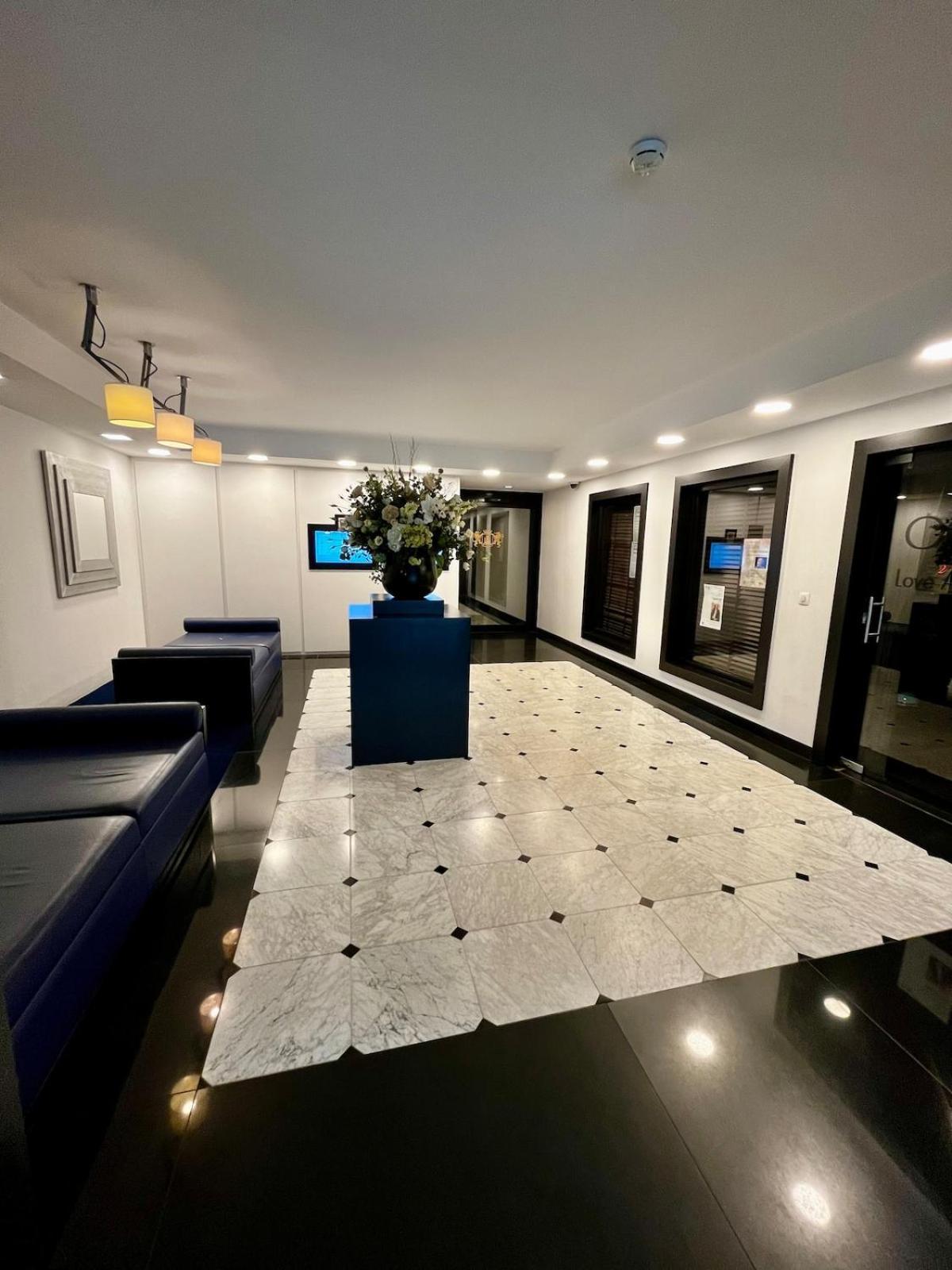 Big Apartment With Parking In Anvers Exterior foto