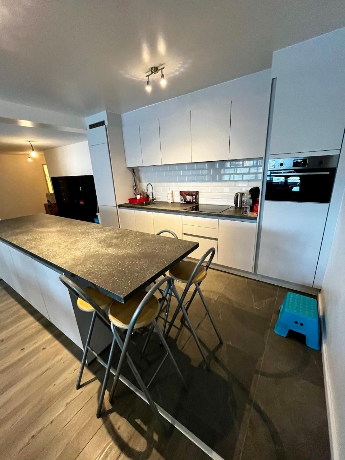 Big Apartment With Parking In Anvers Exterior foto